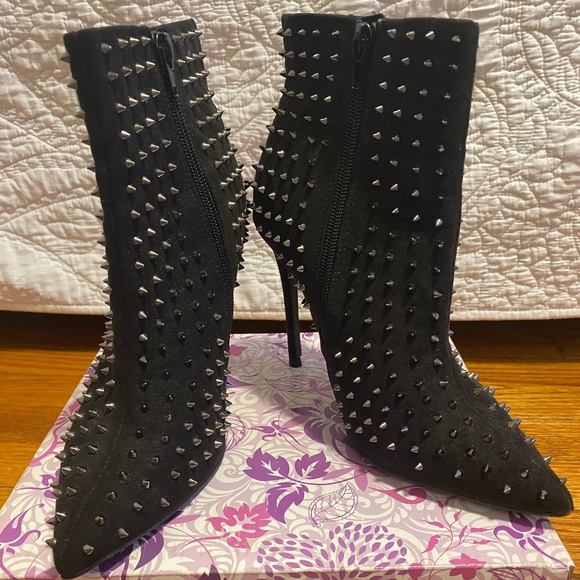 Steve Madden spike bootie, Sz 6.5, Black - Picture 6 of 6